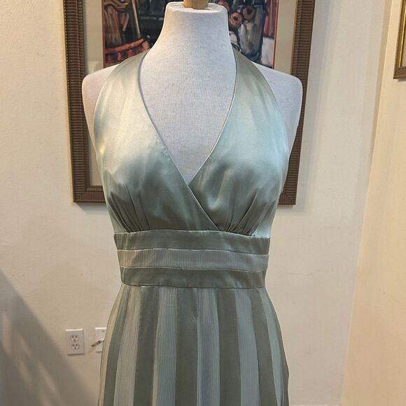 Calvin Klein 100% Silk Elegant Champagne/ Green Halter Neck Dress SZ6 - Picture 2 of 13